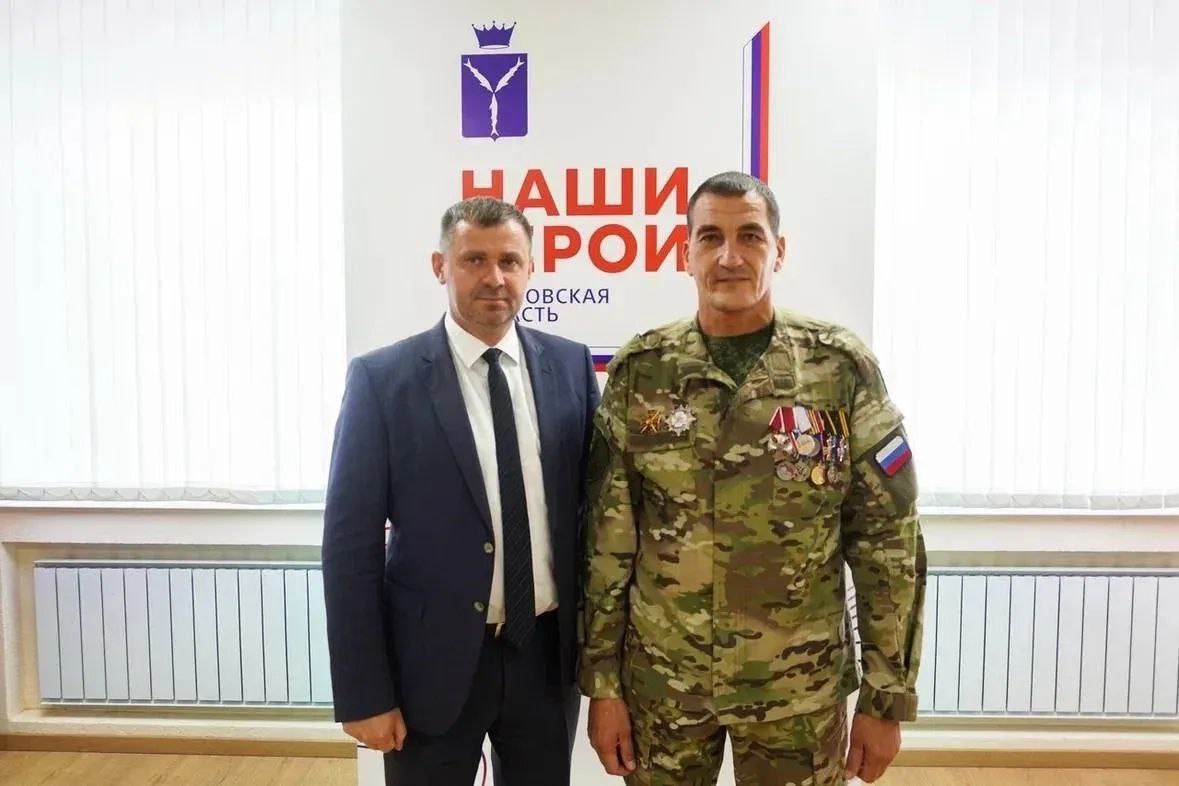 Участника спецоперации из Балакова наградили вторым орденом Мужества Участника спецоперации из Балакова наградили вторым орденом Мужества